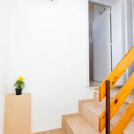 Gaia Apartment *